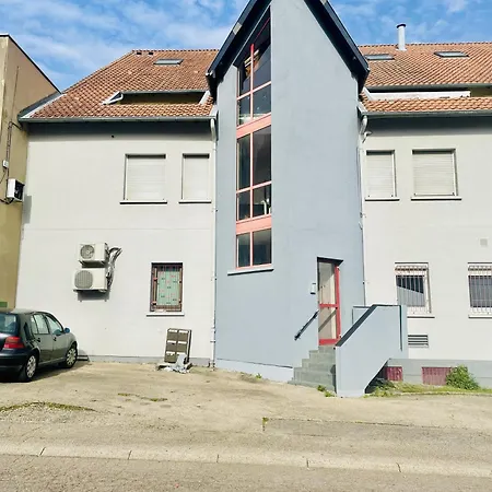 Appartement L'escale Aux 3 Frontieres, Parking, Wifi, Balcon Saint-Avold