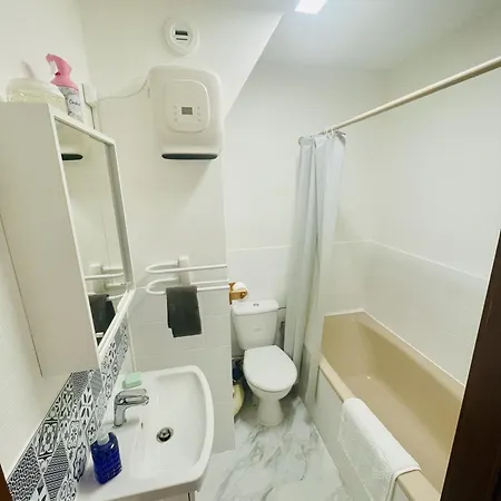 Appartement L'escale Aux 3 Frontieres, Parking, Wifi, Balcon